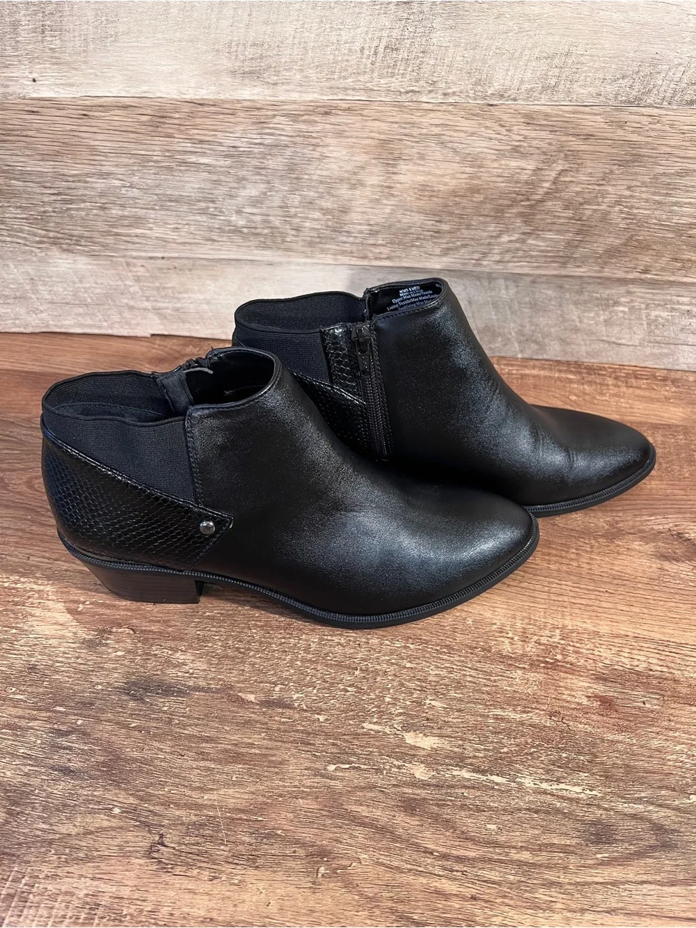 Simply Vera Vera Wang Black Ankle Boots Size 8 Block Heel Booties